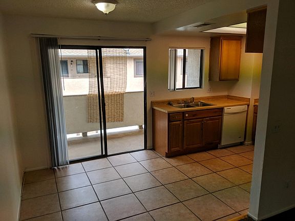 4th image of 1468 E D St APT B