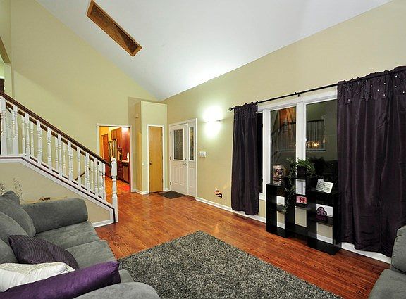 4th image of 1123 Mary Jane Ln