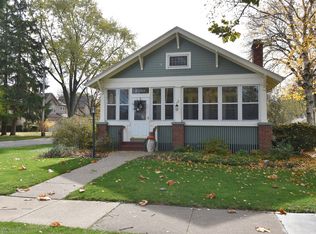 702 Walnut St, Batavia, IL 60510