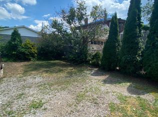 1486 McFarland Rd #A, Pittsburgh, PA 15216