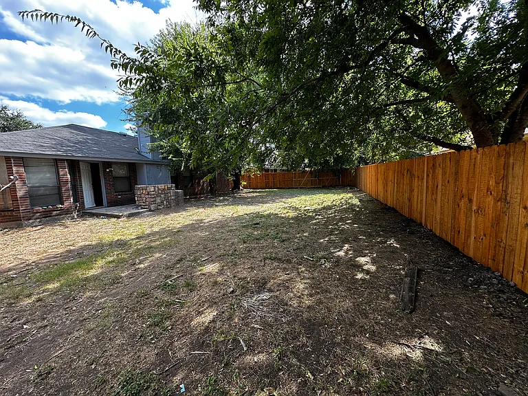 400 Allison Ln — Photo 21