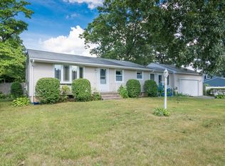 107 Bostwick Ln, Chicopee, MA 01020