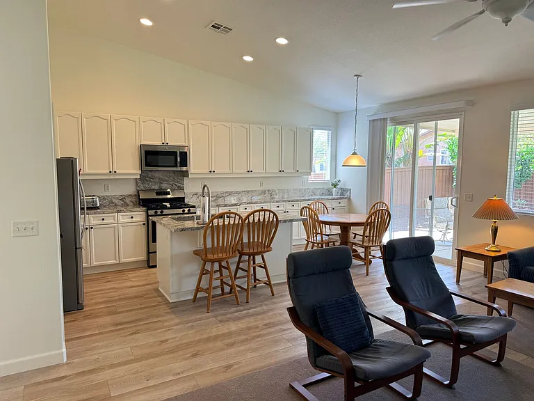 40889 Robards Way — Photo 11