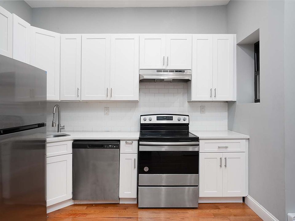 1st image of 56 Somers St Unit 2