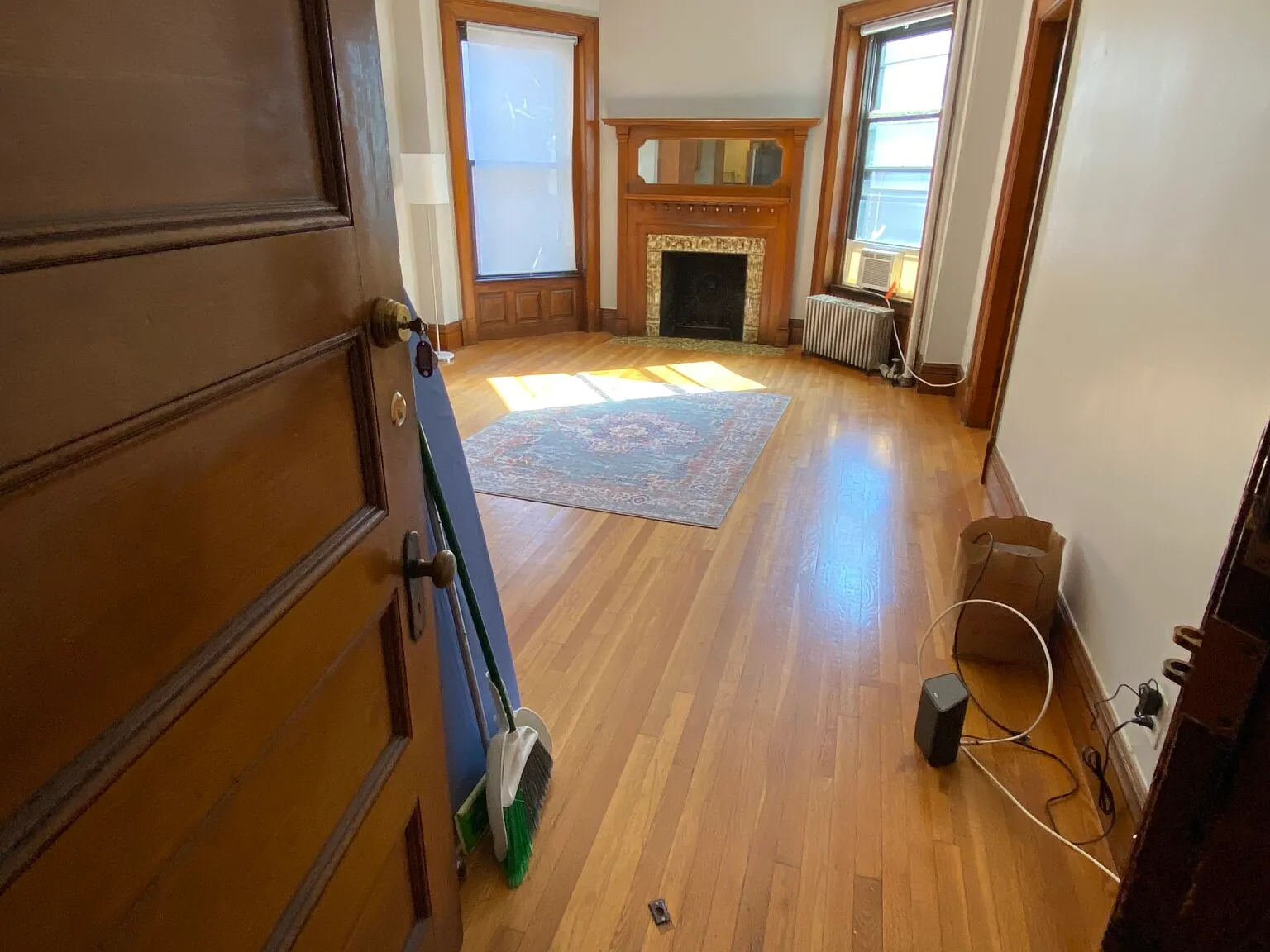 1 bed, 999 sqft, $2,850 — Photo 1