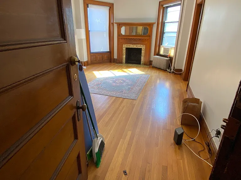 849 Beacon St #9 — Photo 1