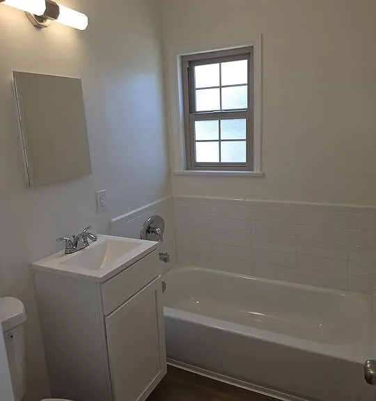 945 S Bedford St — Photo 9