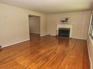 1214 Lakemont Dr, Pittsburgh, PA