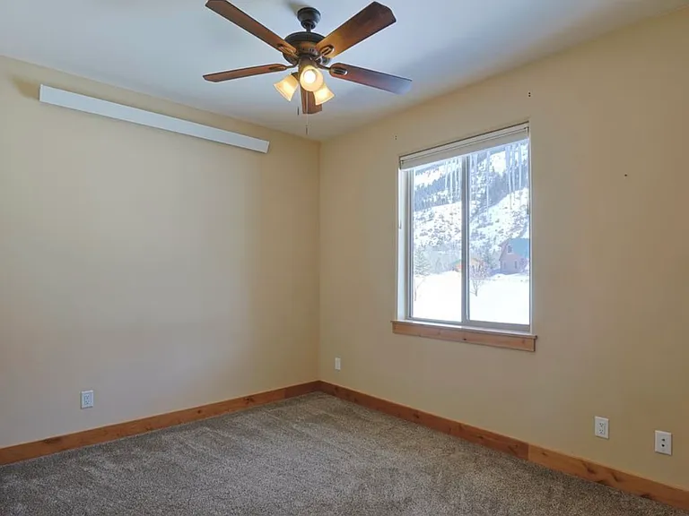 111 Last Chance Dr — Photo 14