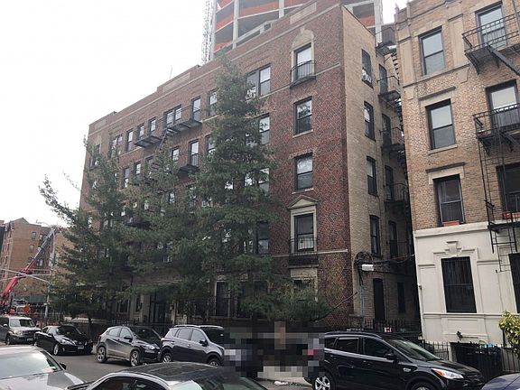 3rd image of 400 Lincoln Pl APT 4E