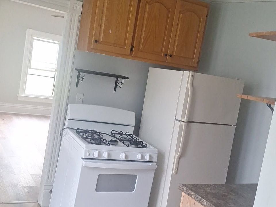 1st image of 805 S Cedar Ave APT 4