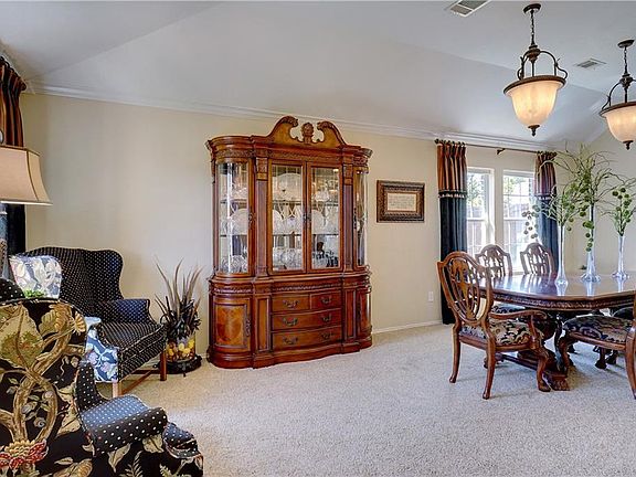 3rd image of 6333 Pebble Beach Ct