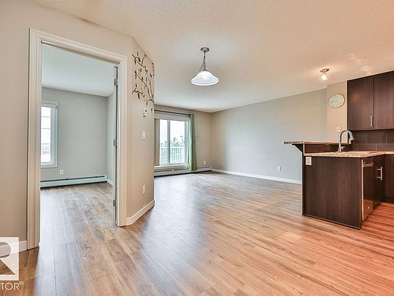 3rd image of 2204 44th Ave NW #411