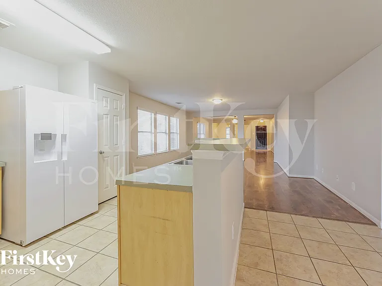 29311 Legends Hill Dr — Photo 6