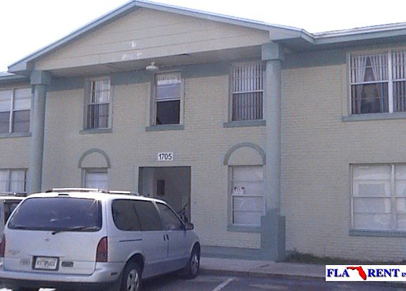 3rd image of 1705 Michigan Ave APT A