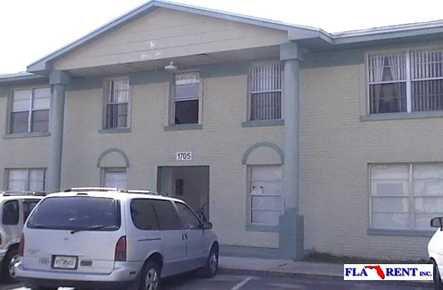 1705 Michigan Ave #A — Photo 3