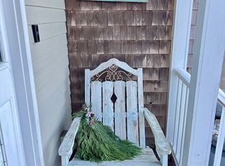 20 Brady Rd, Bourne, MA 02532