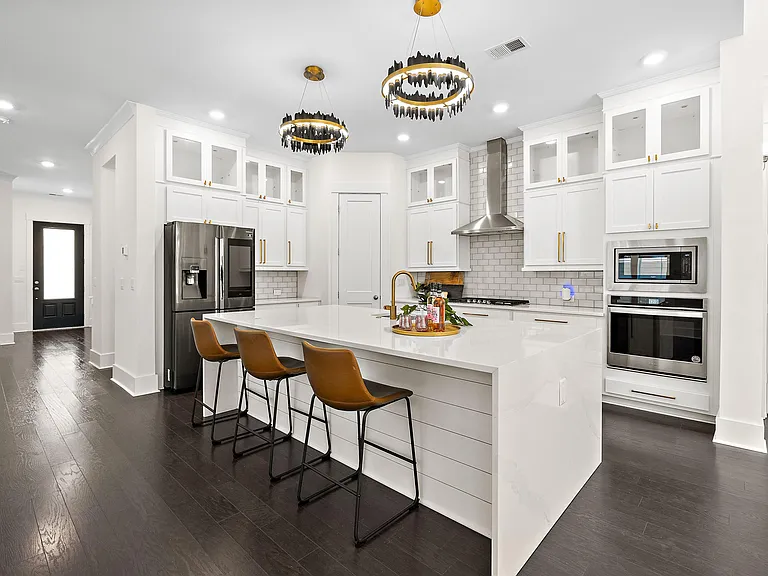 3573 Crosstrees Ln — Photo 3
