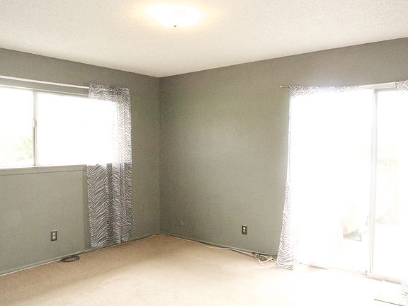 5th image of 5004 Farago Ave Unit 14