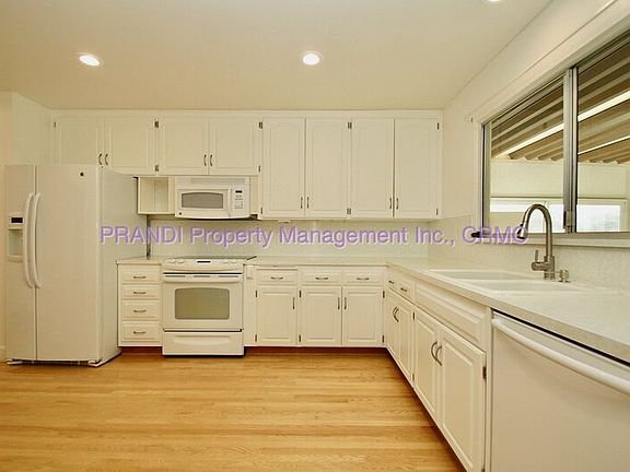 4th image of 1407 Donna St
