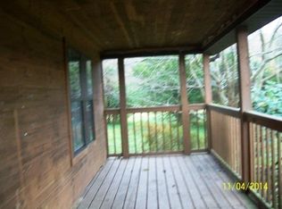 2305 1/2 Meadow Haven Dr, Huntington, WV 25704