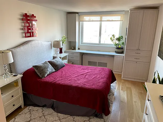 Rented by Corcoran | media 14