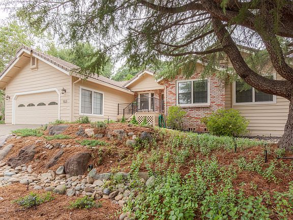 2nd image of 14941 Trinidad Dr