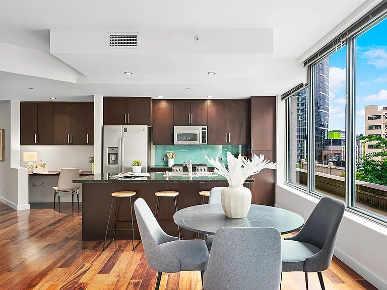 910 Lenora St #S403 — Photo 5