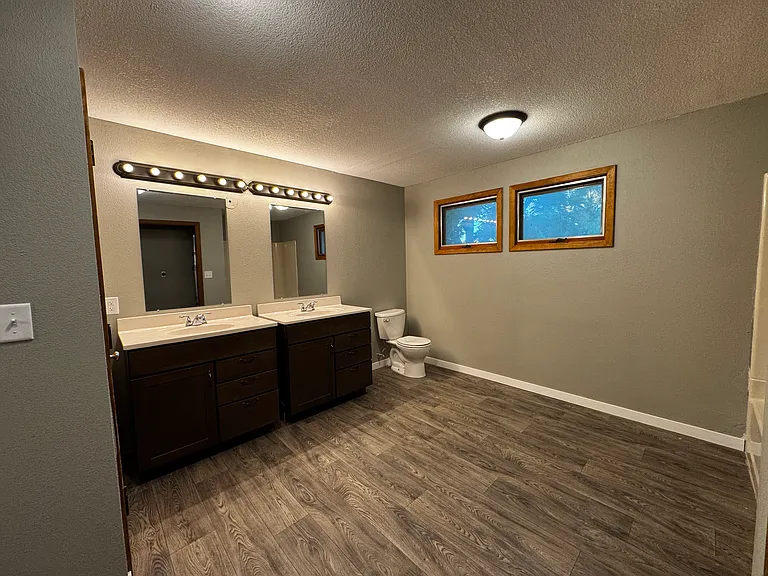 402 Butler Ave #C — Photo 11