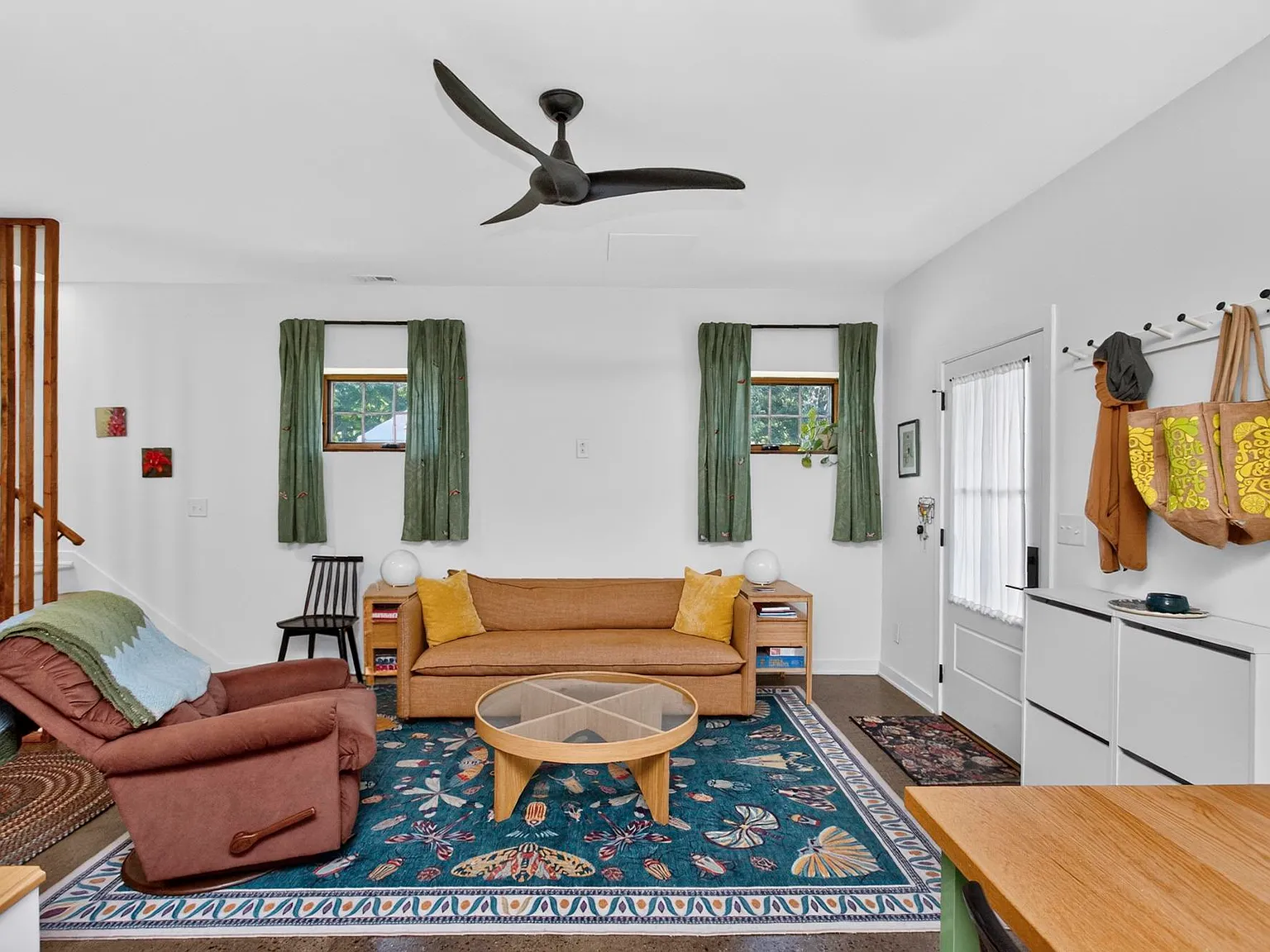 3 bed, 1834 sqft, $3,650 — Photo 4