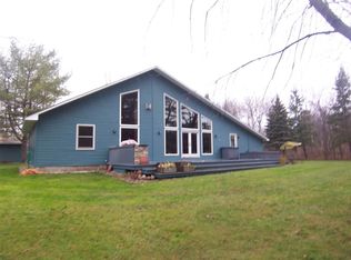 303 S Jackson Trl, Grayling, MI 49738