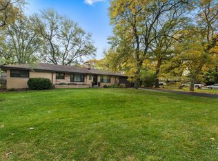 107 Patricia Ln, Prospect Heights, IL 60070