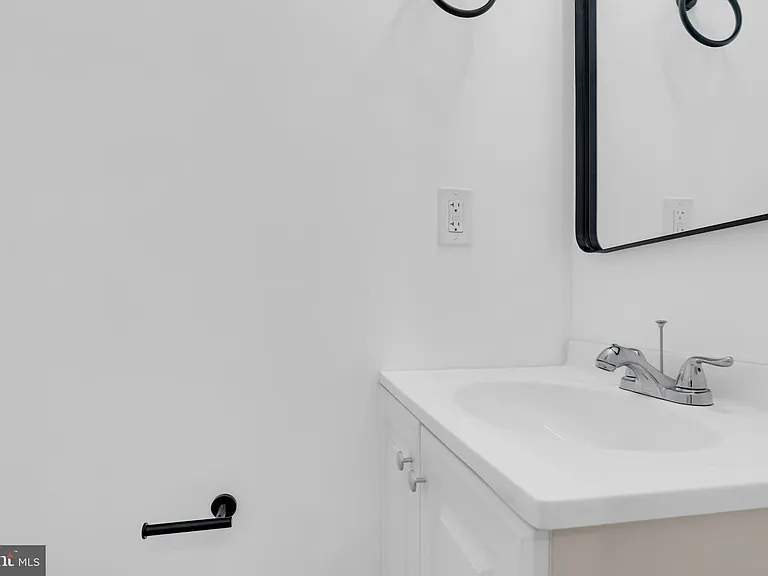 518 Oglethorpe St NE — Photo 23
