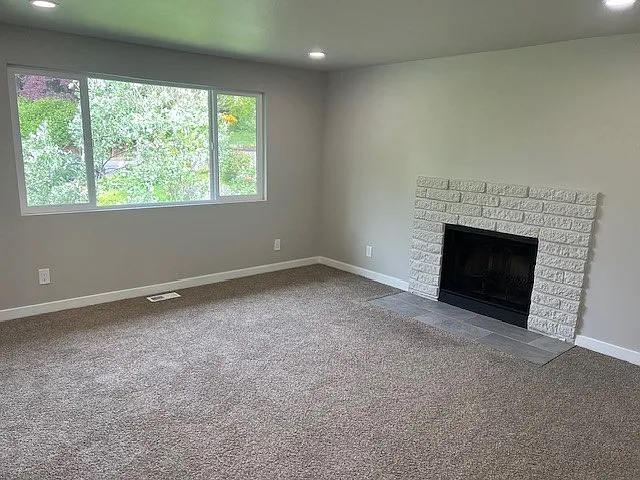 20414 30th Ave NE — Photo 5