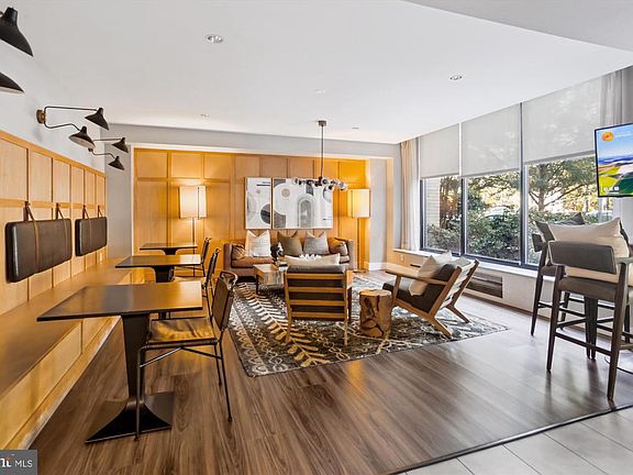 5th image of 2030-906 F St NW