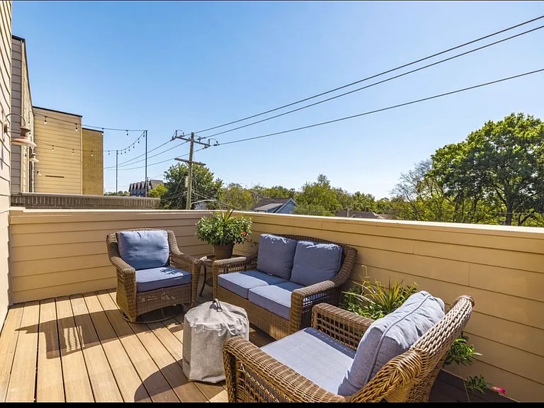 727 Douglas Ave — Photo 5