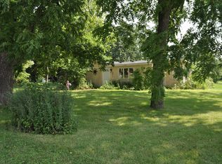 2011 Stoddard Ave, Wheaton, IL 60187