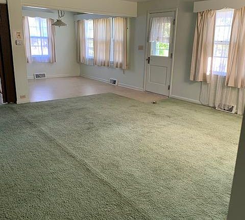 Living room/dining room.