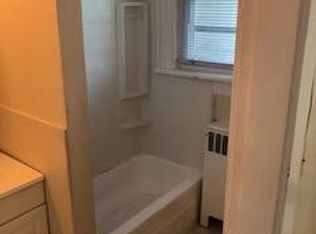 299 Nahant Rd APT 4, Nahant, MA 01908