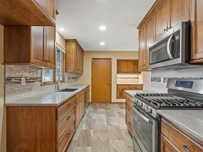 2915 Harvard Rd — Photo 9