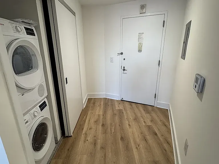 9745 Queens Blvd #601 — Photo 6