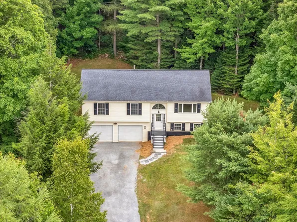 28 Levant Height Drive, Levant, ME 04456