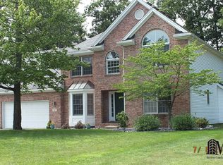 3539 Quail Hollow Dr, Lambertville, MI 48144