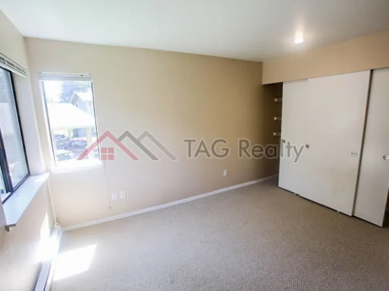 9009 Avondale Rd NE #E109 — Photo 19