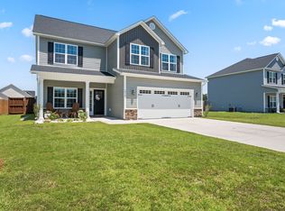 1818 Olde Towne Pointe Blvd, Jacksonville, NC 28546