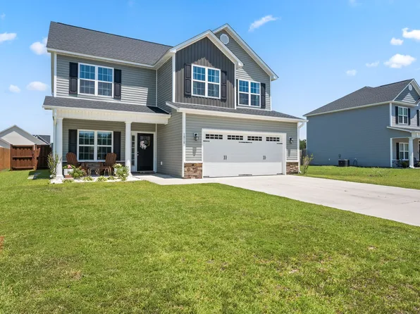 1818 Olde Towne Pointe Blvd, Jacksonville, NC 28546