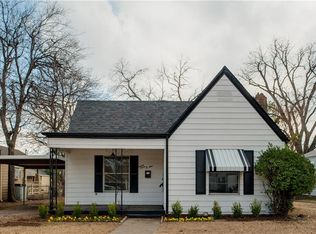 2704 Honeysuckle Ave, Fort Worth, TX 76111