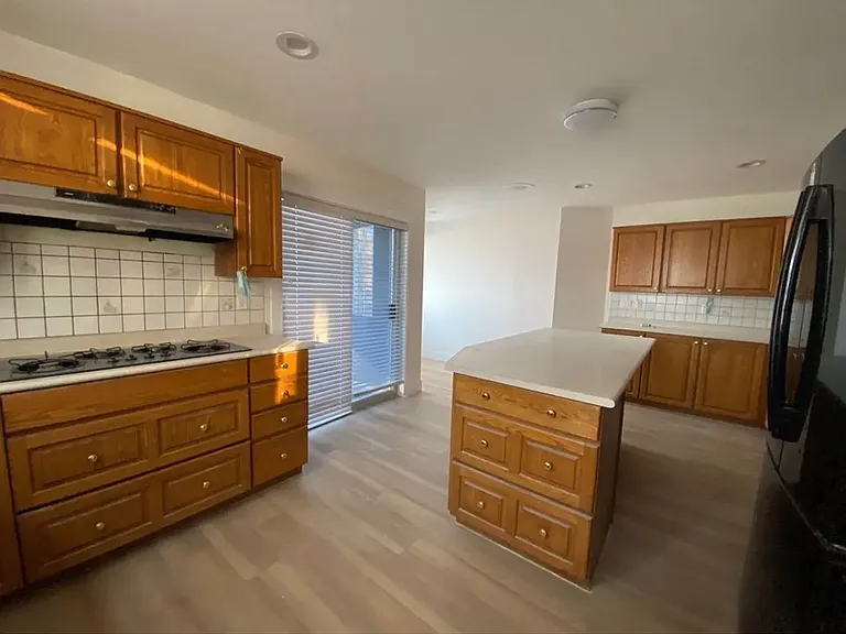 5263 Woodsworth St — Photo 8