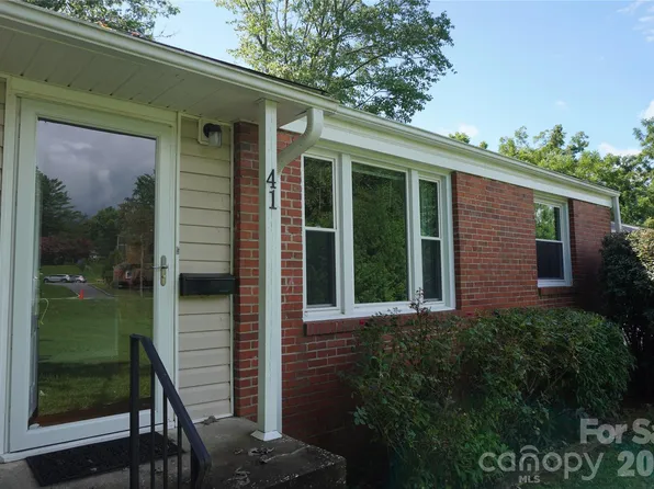 41 Trowbridge Ln, Brevard, NC 28712
