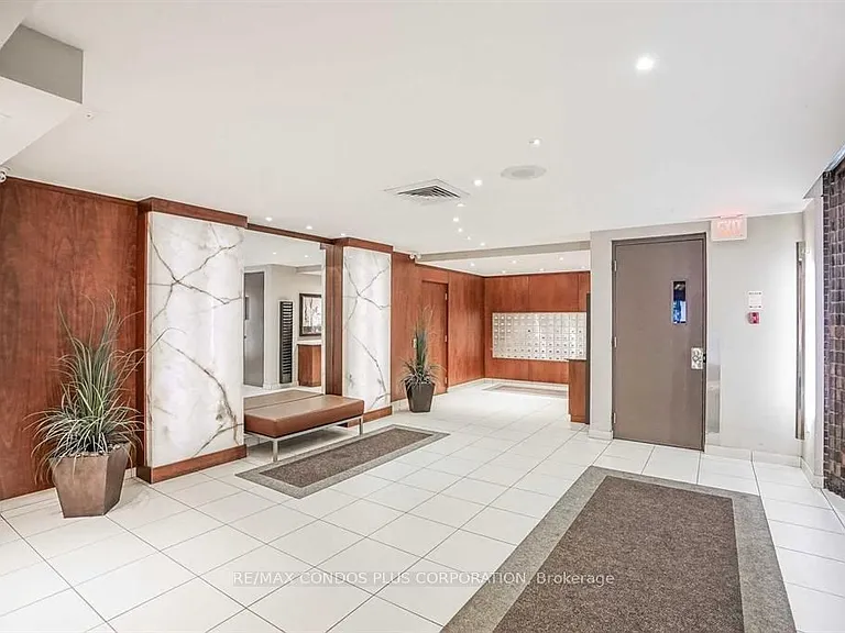 720 Spadina Ave #1011 — Photo 23